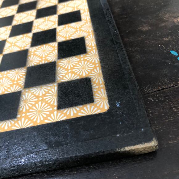 Scrapbook Chess Set - Vintage Yellow - Picture 7 of 13